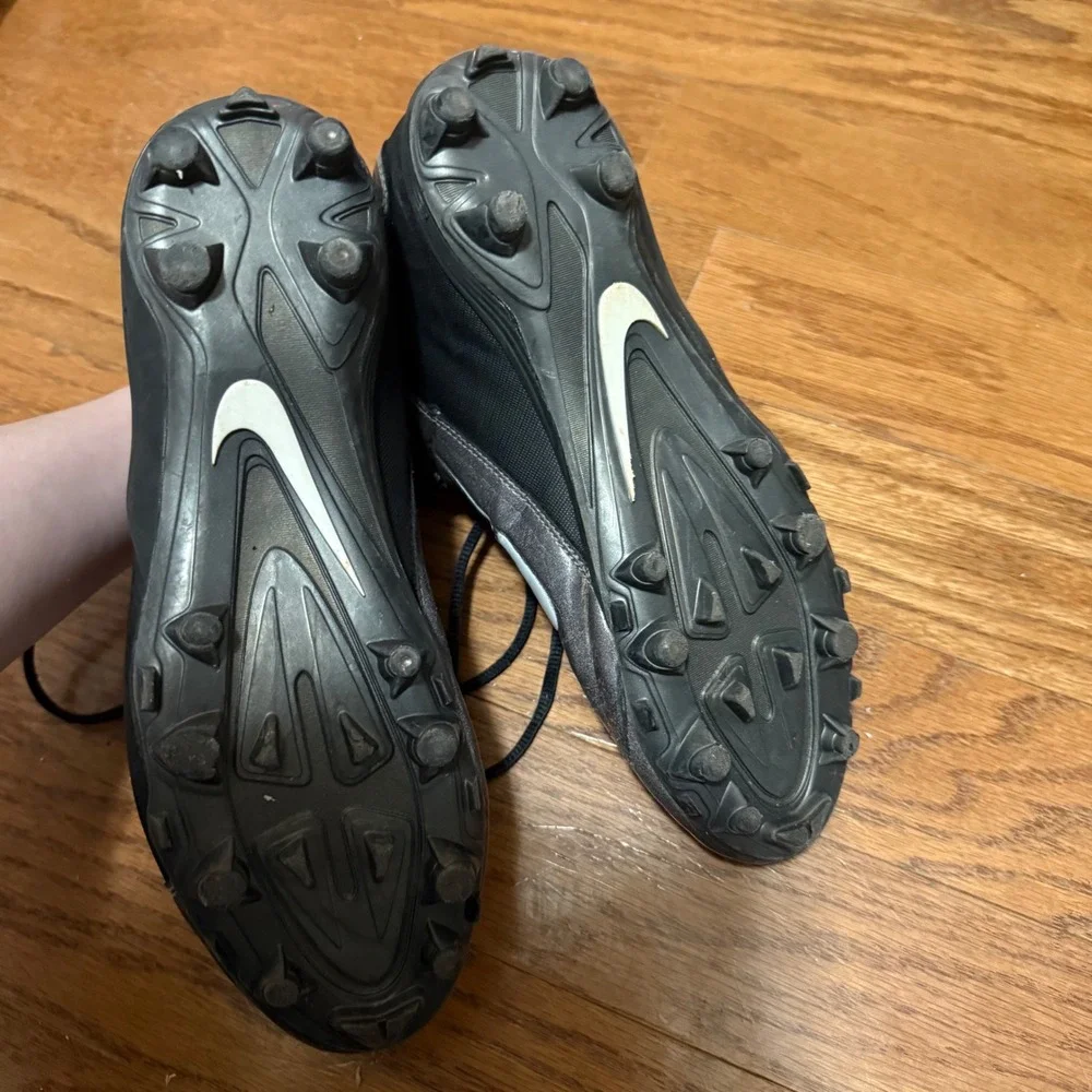 Nike Alpha Dynamic Fit Football Cleats Black White‎ Size 7.5